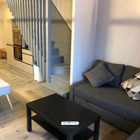 L'aubepine 2 アパート