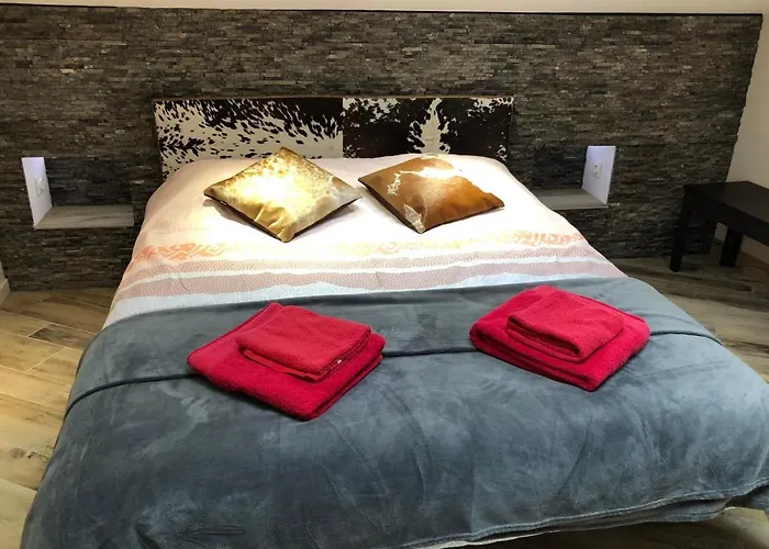 L'aubepine 2 Apartment *